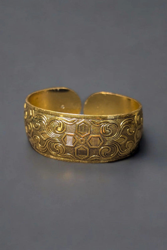 Bracelet manchette Dorée Gravée Style Ethnique/Vintage